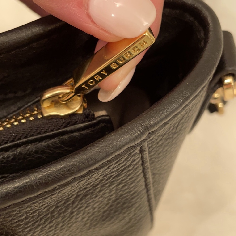 Tory Burch Black & Gold Mini Amanda Satchel - Picture 6 of 7